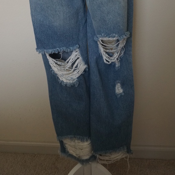 Fashion Nova Jeans - Picture 4 of 4